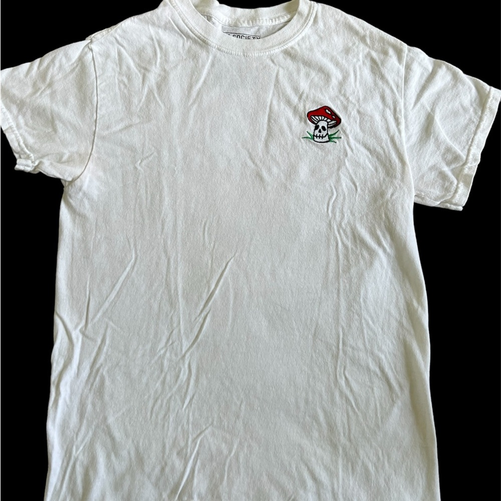 Men’s Riot Society Skull Mushroom Tshirt - small